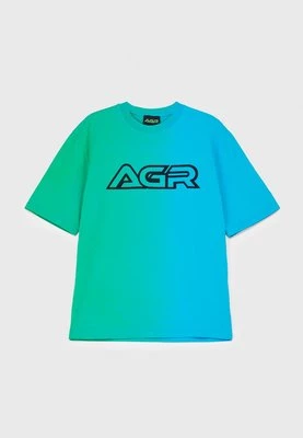 T-shirt z nadrukiem AGR