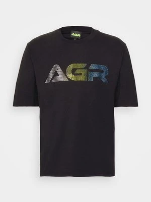 T-shirt z nadrukiem AGR