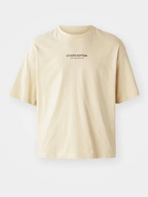T-shirt z nadrukiem alpha industries