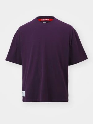 T-shirt z nadrukiem alpha industries