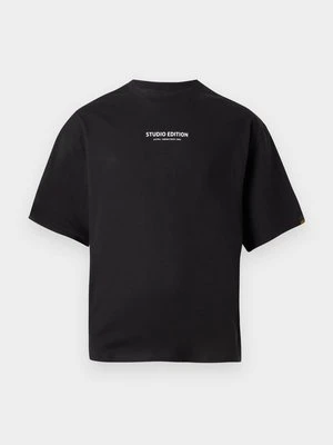 T-shirt z nadrukiem alpha industries