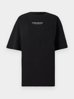 T-shirt z nadrukiem Alpha Industries czarny