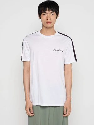 T-shirt z nadrukiem Armani Exchange biały