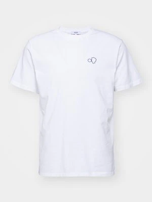 T-shirt z nadrukiem arrels Barcelona