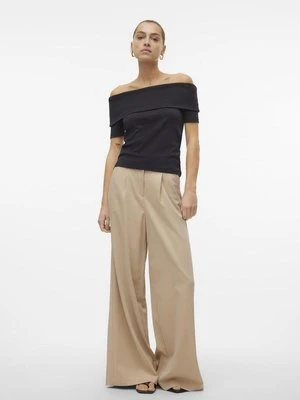 T-shirt z nadrukiem Aware