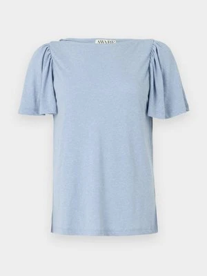 T-shirt z nadrukiem Aware