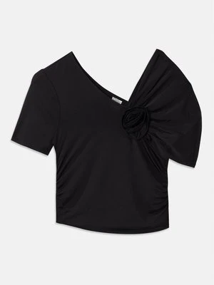 T-shirt z nadrukiem BAUM UND PFERDGARTEN czarny