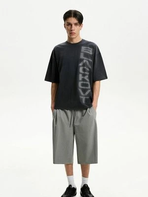 T-shirt z nadrukiem Bershka