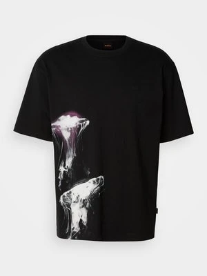T-shirt z nadrukiem Boss