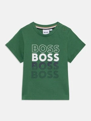 T-shirt z nadrukiem Boss