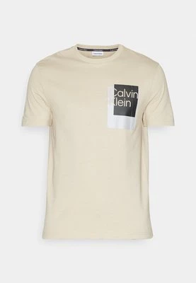 T-shirt z nadrukiem Calvin Klein