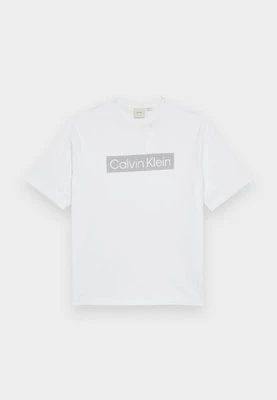 T-shirt z nadrukiem Calvin Klein