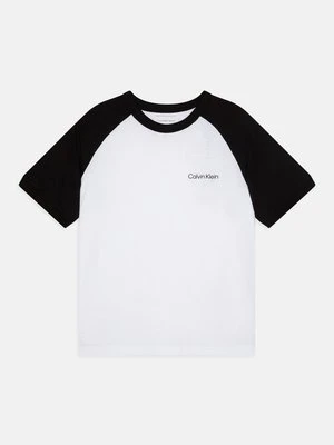 T-shirt z nadrukiem Calvin Klein Jeans