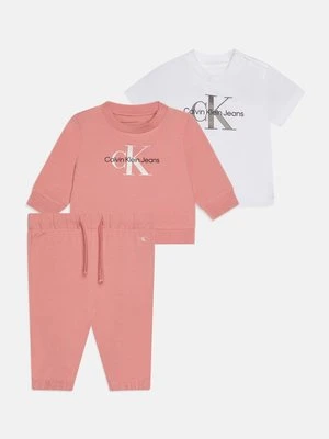 T-shirt z nadrukiem Calvin Klein Jeans