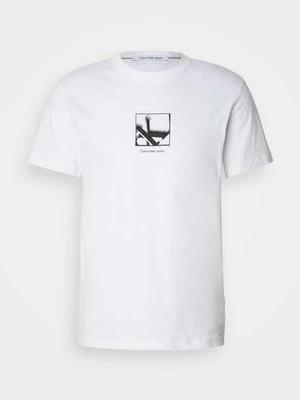 T-shirt z nadrukiem Calvin Klein Jeans