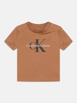 T-shirt z nadrukiem Calvin Klein Jeans