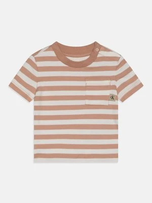 T-shirt z nadrukiem Calvin Klein Jeans