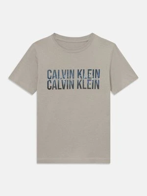 T-shirt z nadrukiem Calvin Klein Jeans