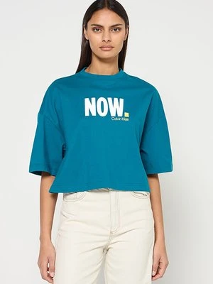 T-shirt z nadrukiem Calvin Klein Jeans petrol