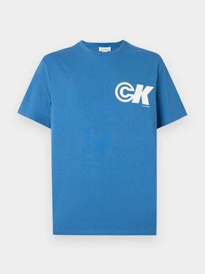Zdjęcie produktu T-shirt z nadrukiem Calvin Klein Jeans niebieski