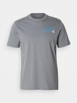 Zdjęcie produktu T-shirt z nadrukiem Calvin Klein Jeans ciemnozielony