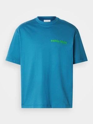 Zdjęcie produktu T-shirt z nadrukiem Calvin Klein Jeans jasnoniebieski