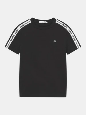T-shirt z nadrukiem Calvin Klein Jeans czarny