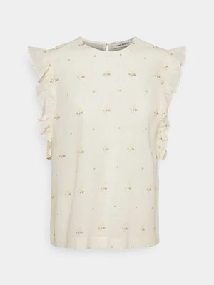 T-shirt z nadrukiem Carin Wester