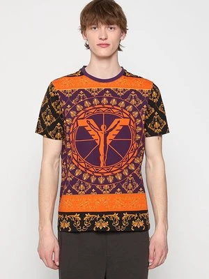 T-shirt z nadrukiem carlo colucci