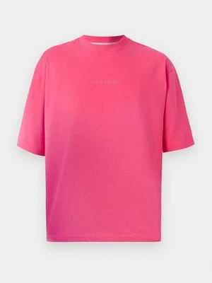 T-shirt z nadrukiem carlo colucci