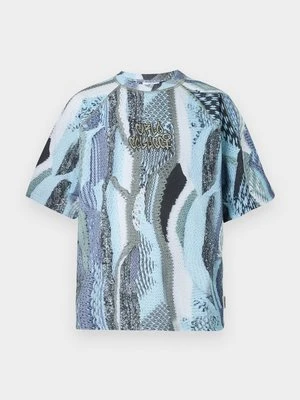 T-shirt z nadrukiem carlo colucci