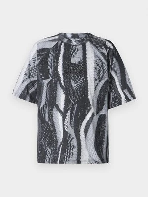 T-shirt z nadrukiem carlo colucci