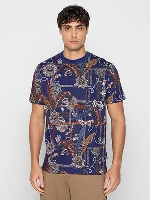 T-shirt z nadrukiem carlo colucci