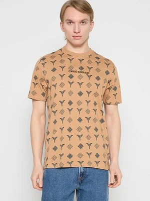 T-shirt z nadrukiem carlo colucci