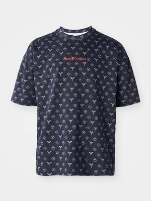 T-shirt z nadrukiem carlo colucci