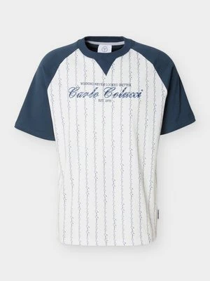 T-shirt z nadrukiem carlo colucci