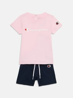 T-shirt z nadrukiem Champion