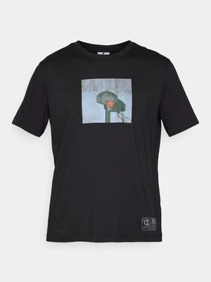 T-shirt z nadrukiem Champion