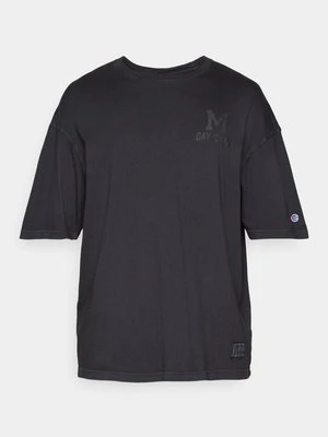 T-shirt z nadrukiem Champion czarny