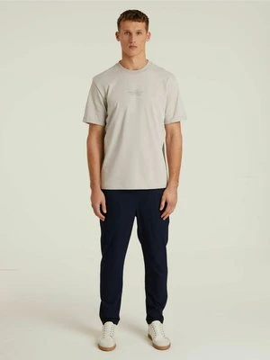 T-shirt z nadrukiem CHASIN'