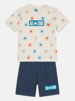 T-shirt z nadrukiem Converse