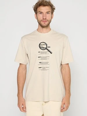 T-shirt z nadrukiem Daily Paper