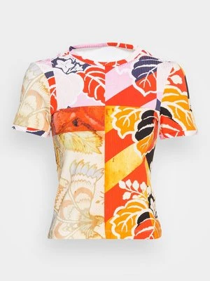 T-shirt z nadrukiem Desigual