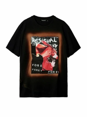 T-shirt z nadrukiem Desigual czarny