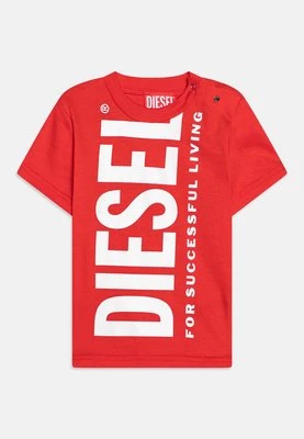 T-shirt z nadrukiem Diesel