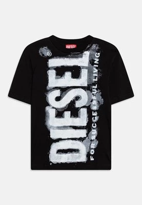 T-shirt z nadrukiem Diesel