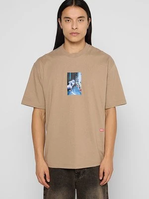 T-shirt z nadrukiem Diesel