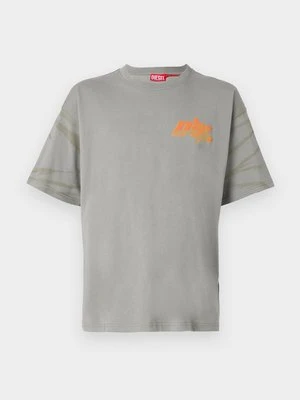 T-shirt z nadrukiem Diesel