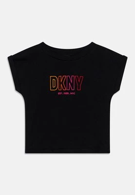 T-shirt z nadrukiem DKNY