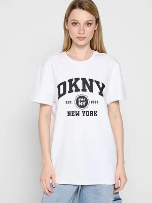 T-shirt z nadrukiem DKNY